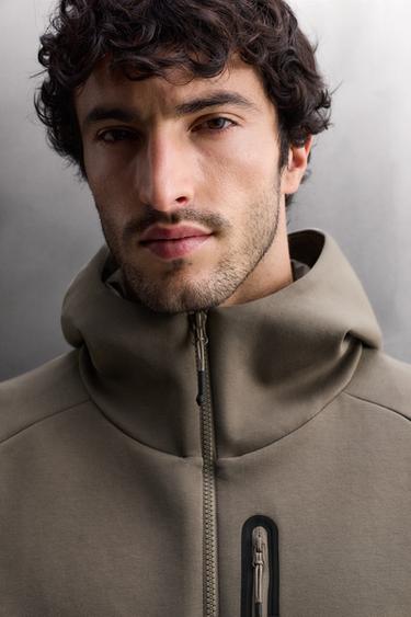 TECHNICAL ZIP HOODIE - Sand by Zara