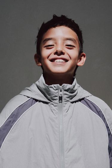 Zara {名称} - {颜色}