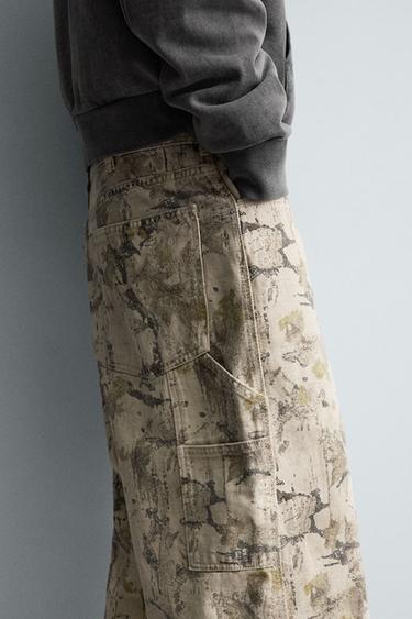 CARPENTER BALLOON FIT TROUSERS ABSTRACT PRINT - 028 by Zara