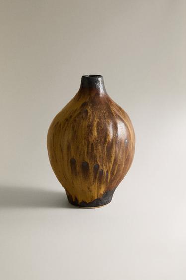 IRREGULAR CERAMIC VASE - Dark yellow by Zara