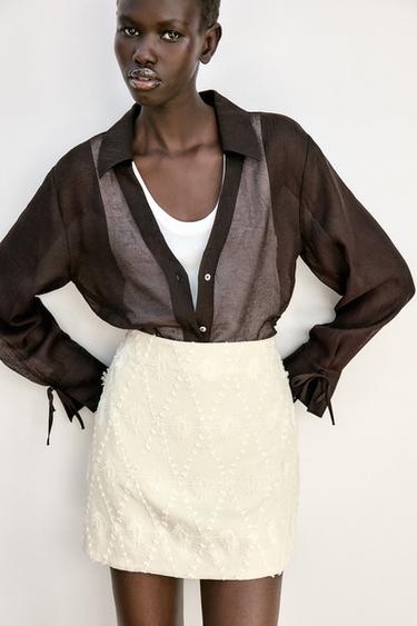 MINI SKIRT WITH FRAYED EMBROIDERY - Ecru by Zara