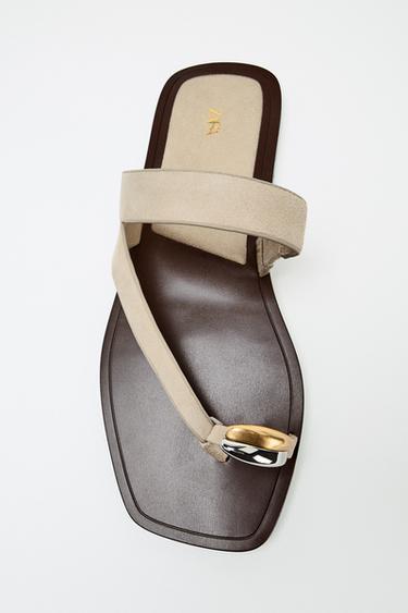 LEATHER SANDALS WITH METAL DETAIL - Beige by Zara