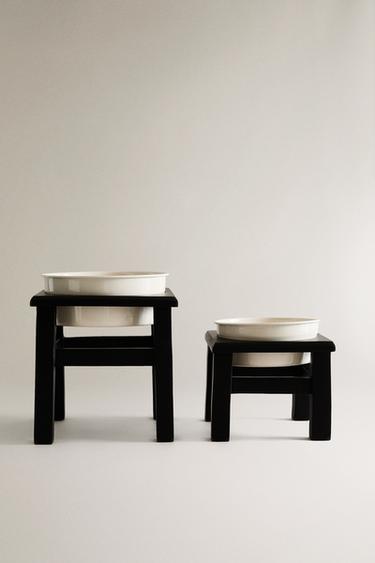 PET FOOD BOWL WITH STAND - Black by Zara