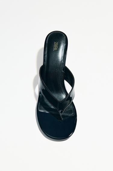 PATENT-EFFECT WEDGE SANDALS - Black by Zara