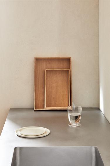 Zara {名称} - {颜色}