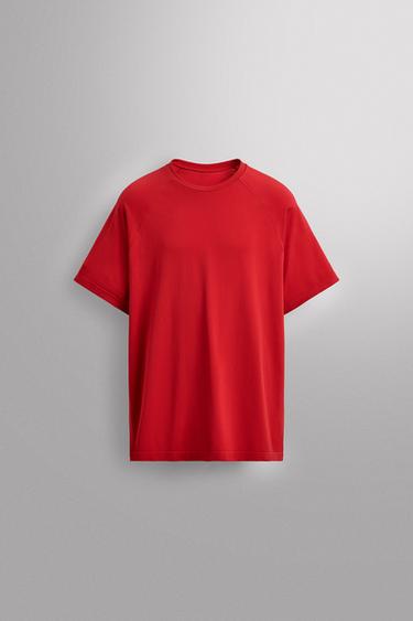 SEAMLESS TRAINING T-SHIRT - Red by Zara