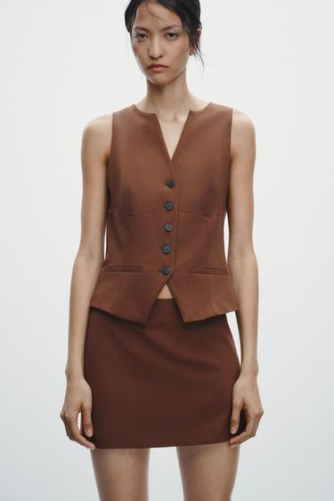 WAISTCOAT WITH JETTED POCKETS - Light brown by Zara