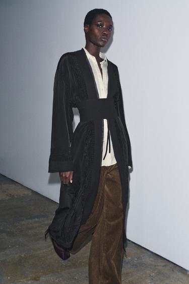 ZW COLLECTION LIMITED EDITION EMBROIDERED SASH KIMONO - Black by Zara