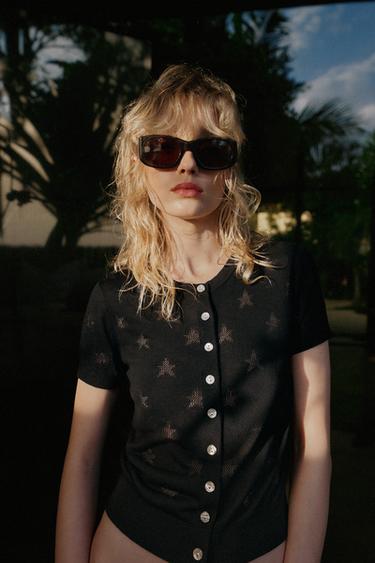 Zara {名称} - {颜色}