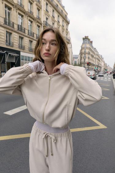 Zara {名称} - {颜色}