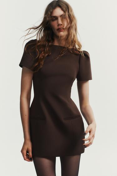 SHORT DRESS WITH PLEATS AND POCKETS - Dark mink by Zara