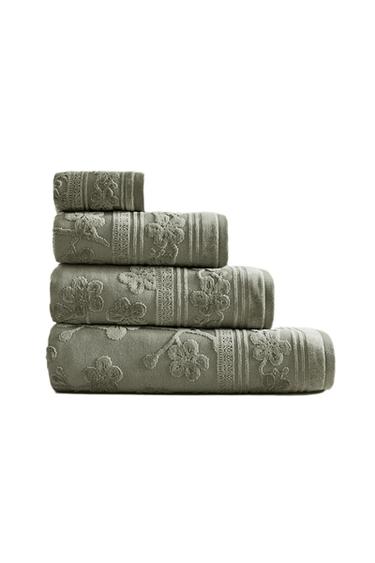 FLORAL JACQUARD BATH TOWEL - Green by Zara