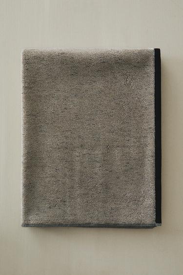 MELANGE-EFFECT BATH TOWEL - Black by Zara