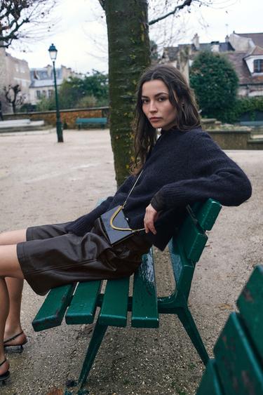 Zara {名称} - {颜色}