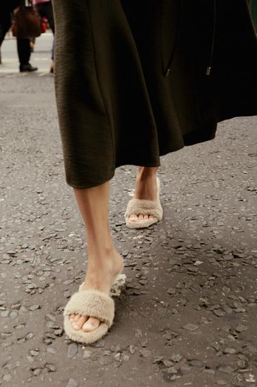 FAUX FUR HEELED SANDALS - Ice by Zara