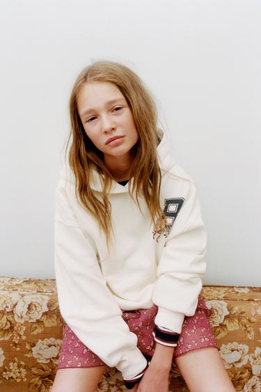 BEAR HOODIE - Ecru by Zara