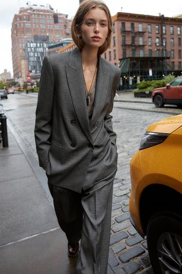 DOUBLE-BREASTED BLAZER WITH SHOULDER PADS - Black / Ecru by Zara