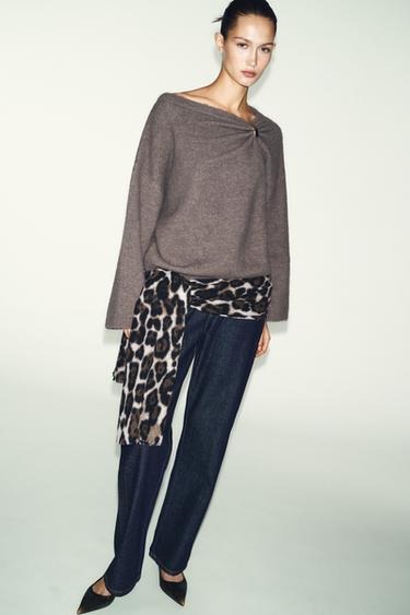 Zara {名称} - {颜色}