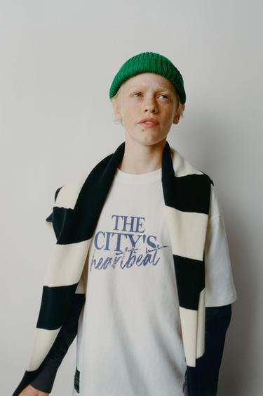 DOUBLE-SLEEVE T-SHIRT WITH CONTRAST SLOGAN - Ecru / Blue by Zara