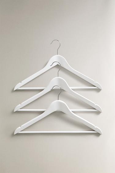 LACQUERED WOODEN HANGER (SET OF 3) - White by Zara