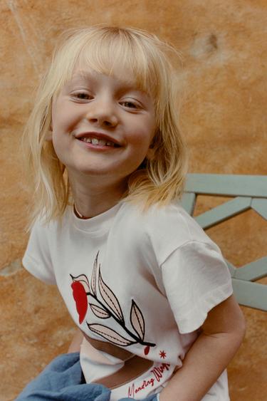 EMBROIDERED PATCH T-SHIRT - Ecru by Zara