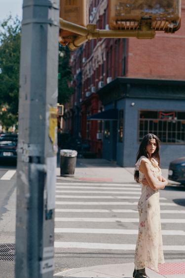 FLORAL MIDI DRESS - only one by Zara