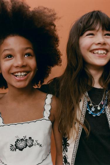 Zara {名称} - {颜色}