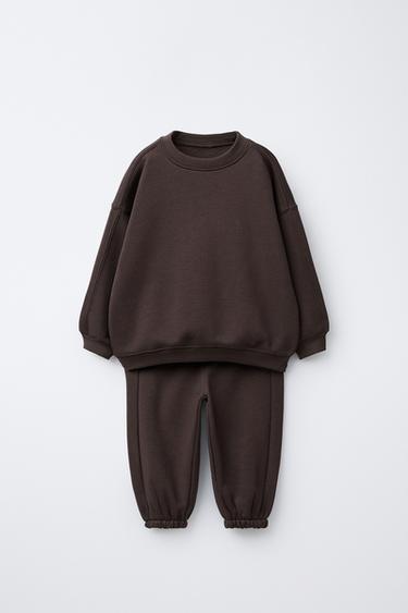BASIC LABEL JOGGING SWEATSHIRT AND JOGGER TROUSERS SET - Dark burgundy by Zara