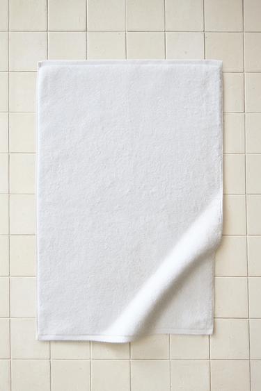 EXTRA SOFT BATH MAT - White by Zara