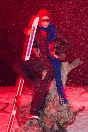 Zara {名称} - {颜色}