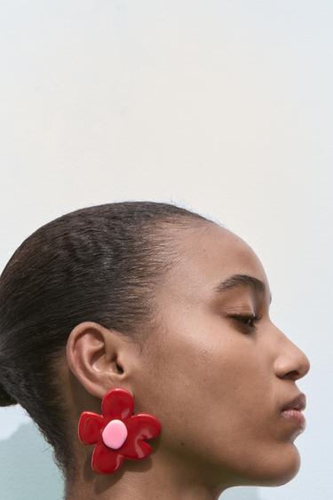 CONTRAST FLOWER EARRINGS - Pink by Zara - Image 0