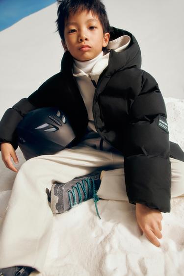 LOOK - Intense red by Zara