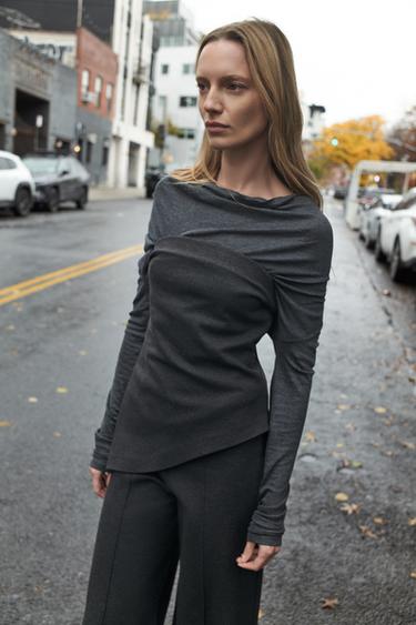 Zara {名称} - {颜色}