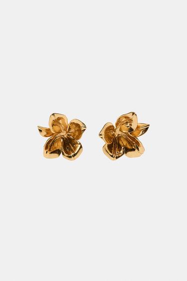 EMBOSSED FLOWER EARRINGS - Golden by Zara