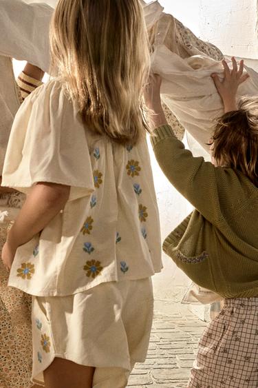 Zara {名称} - {颜色}