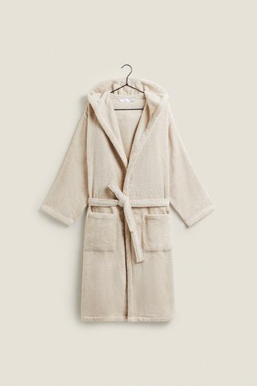 EXTRA SOFT HOODED BATHROBE (380 GXM²) - Light sand by Zara