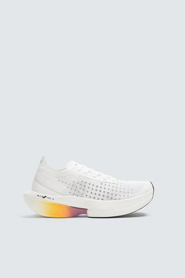 MARATHON TRAINERS - White by Zara