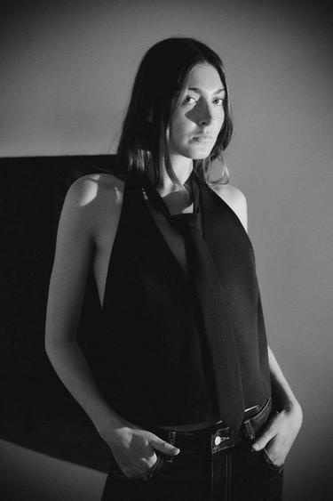 DETACHABLE TIE WAISTCOAT TOP - Black by Zara
