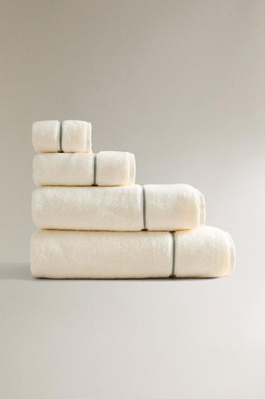 EMBROIDERED TRIM BATH TOWEL - Blue / Green by Zara