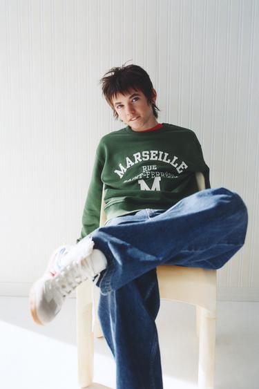 SWEATSHIRT WITH RAISED SLOGAN - Green by Zara