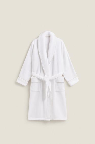 BATHROBE WITH PIPING (400 GXM²) - White by Zara