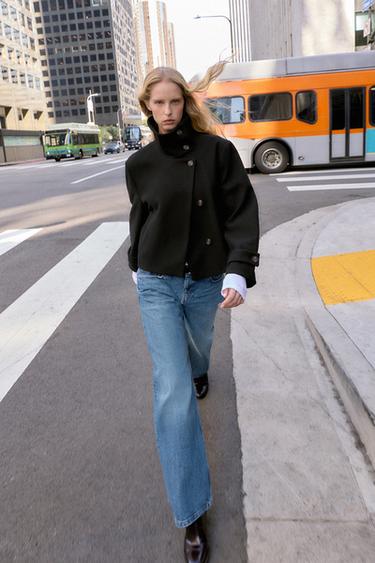 SHORT COAT WITH HIGH COLLAR - Black by Zara