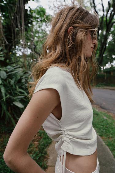 Zara {名称} - {颜色}