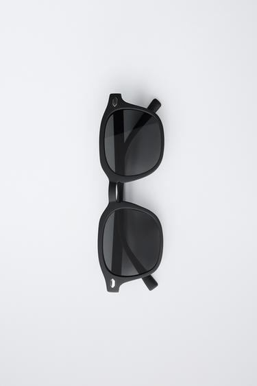 SUNGLASSES WITH RUBBERISED FINISH - Black by Zara