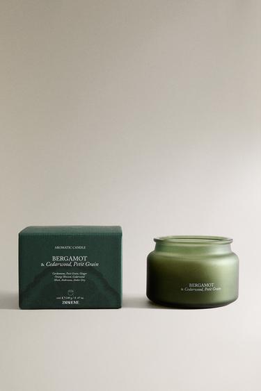 (240 G) BERGAMOT & CEDAR WOOD, PETIT GRAIN SCENTED CANDLE - pistachio green by Zara - Image 0