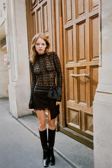 MINI SKIRT WITH CONTRAST LACE AND BOW DETAIL - Black by Zara