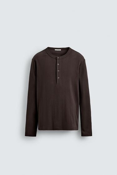TEXTURED BUTTON-UP COLLAR T-SHIRT - Dark brown by Zara