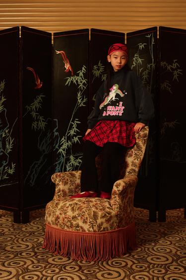 Zara {名称} - {颜色}