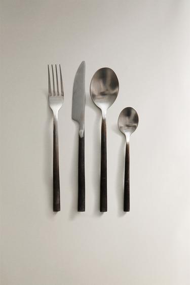 4-PIECE CUTLERY SET WITH ANTIQUE FINISH - Black by Zara