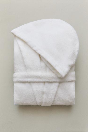 HOODED BATHROBE (360 GXM²) - White by Zara